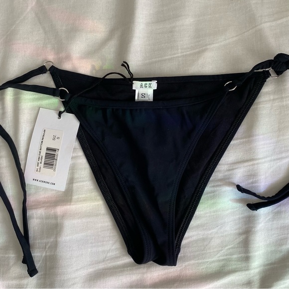 NWT Ack Work. Black Bikini. Size S - Picture 5 of 10